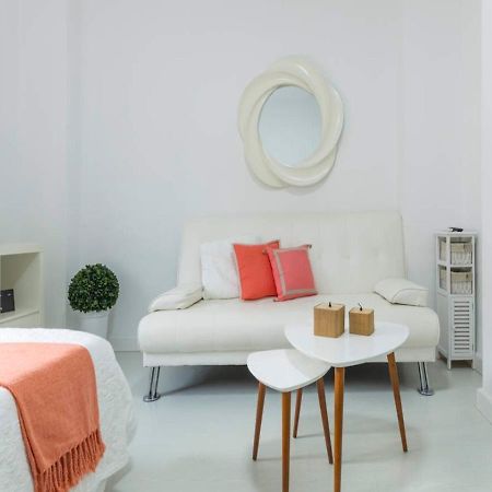 Lovely Studio At The City Heart! Málaga Esterno foto