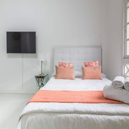 Lovely Studio At The City Heart! Málaga Esterno foto