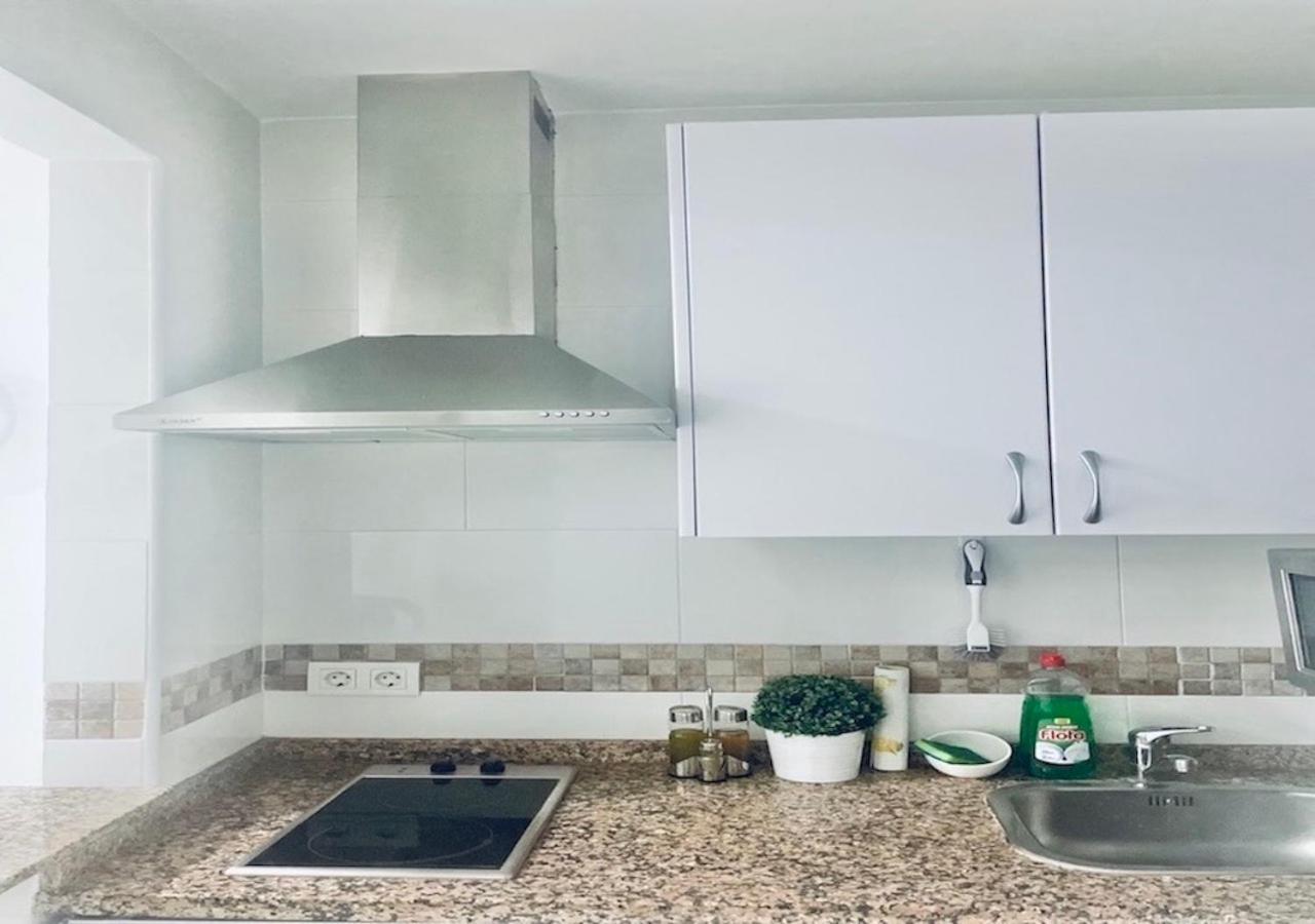 Lovely Studio At The City Heart! Málaga Esterno foto